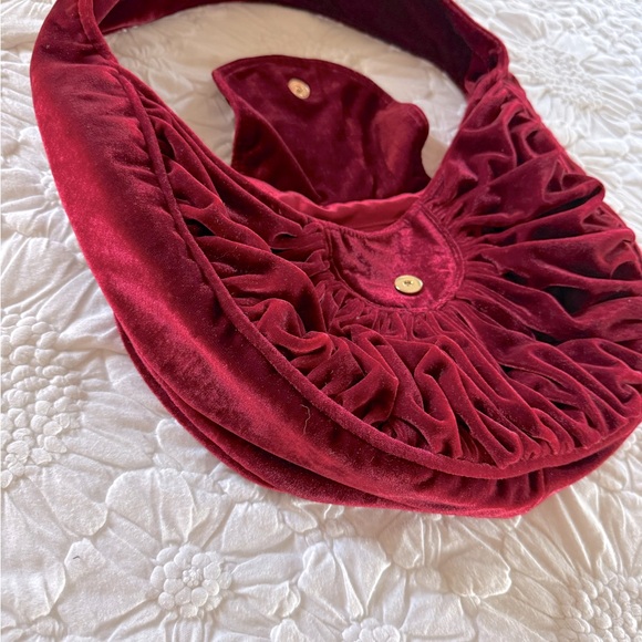 Cami Red Velvet Bag - Picture 4 of 9